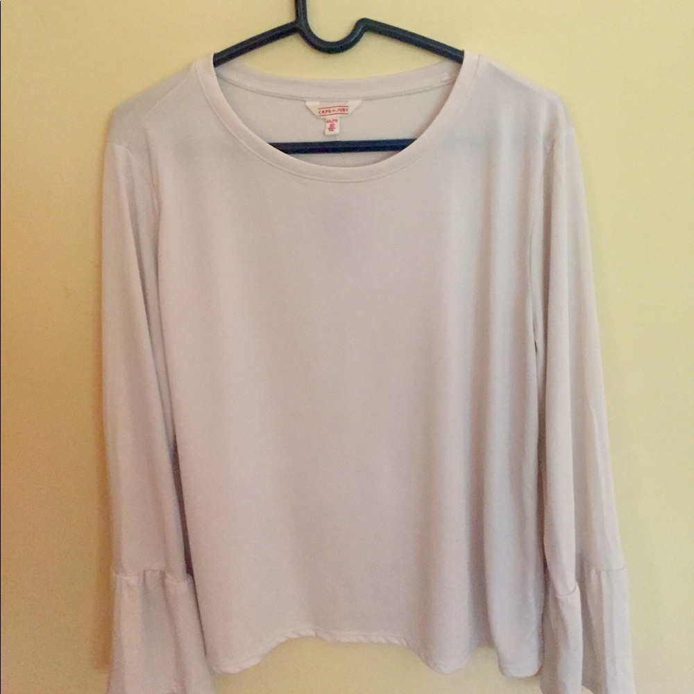 Bell sleeves top
